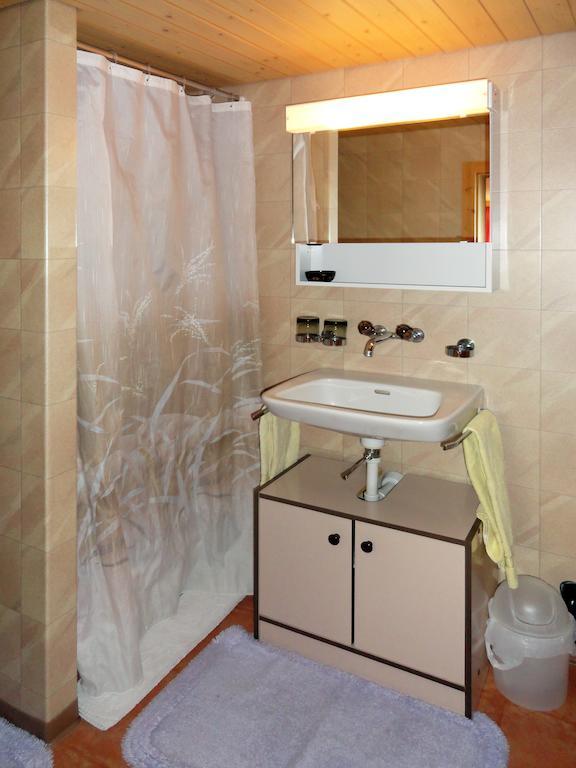 Ferienwohnung im Grünen Grindelwald Habitación foto